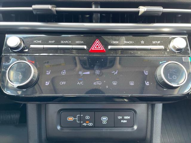 Used 2025 Hyundai Tucson Limited AWD/4WD image 32