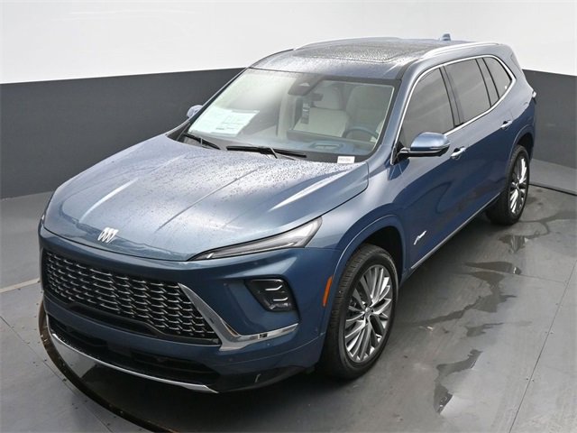 Certified 2025 Buick Enclave Avenir image 38