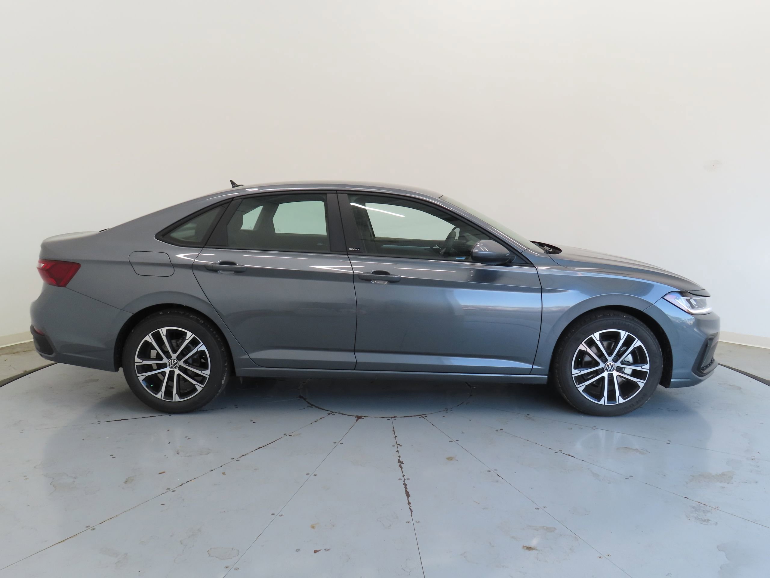 New 2026 Volkswagen Jetta Sport FWD image 2