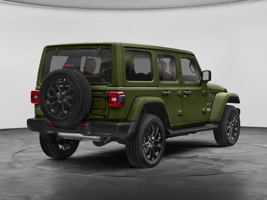 Used 2022 Jeep Wrangler Unlimited Sahara w/ Cold Weather Group AWD/4WD image 2