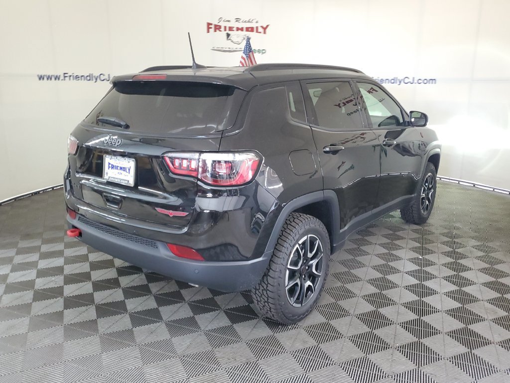 New 2026 Jeep Compass Trailhawk AWD/4WD image 3