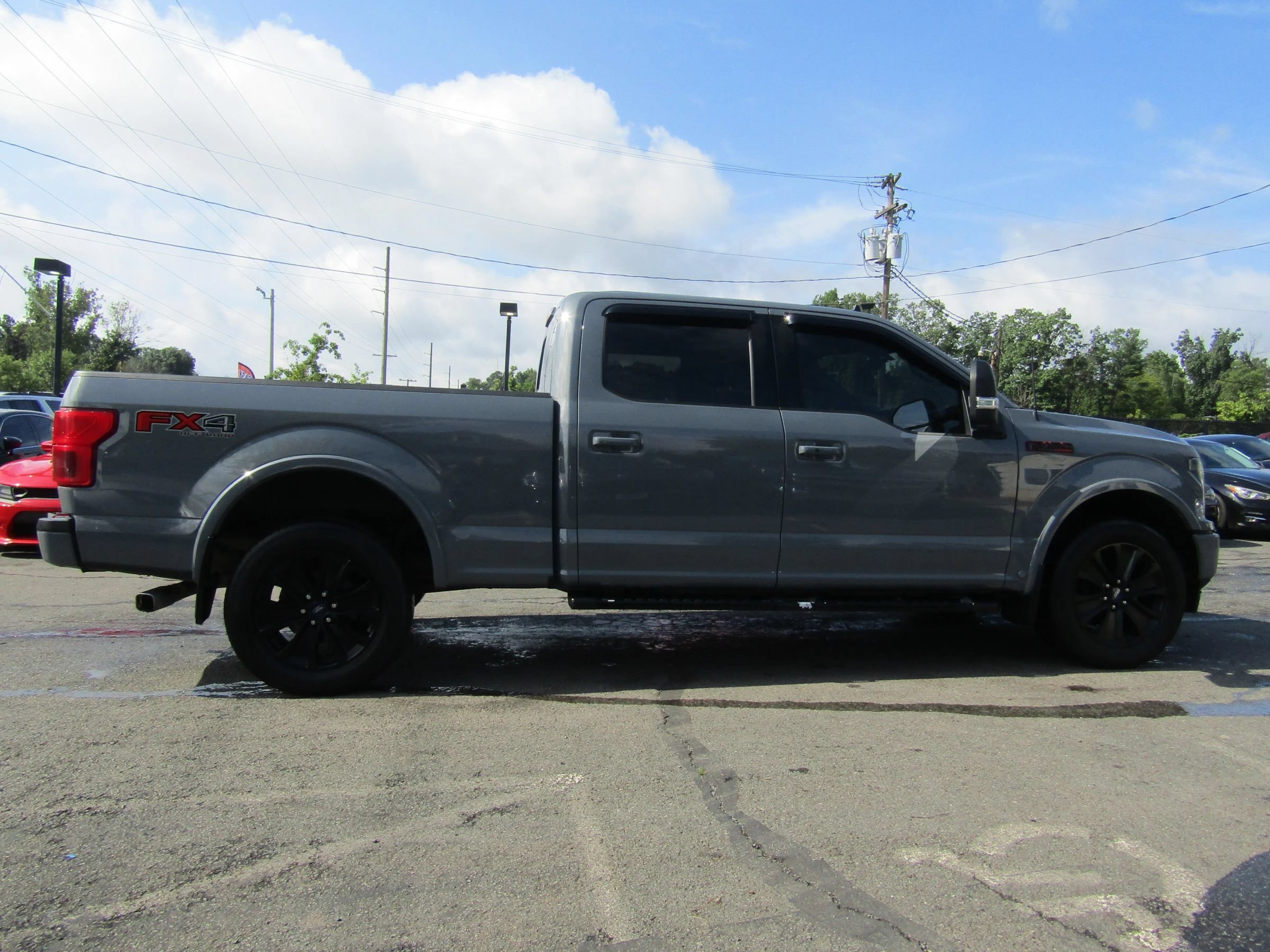 Used 2019 Ford F150 Lariat w/ Equipment Group 502A Luxury AWD/4WD image 8