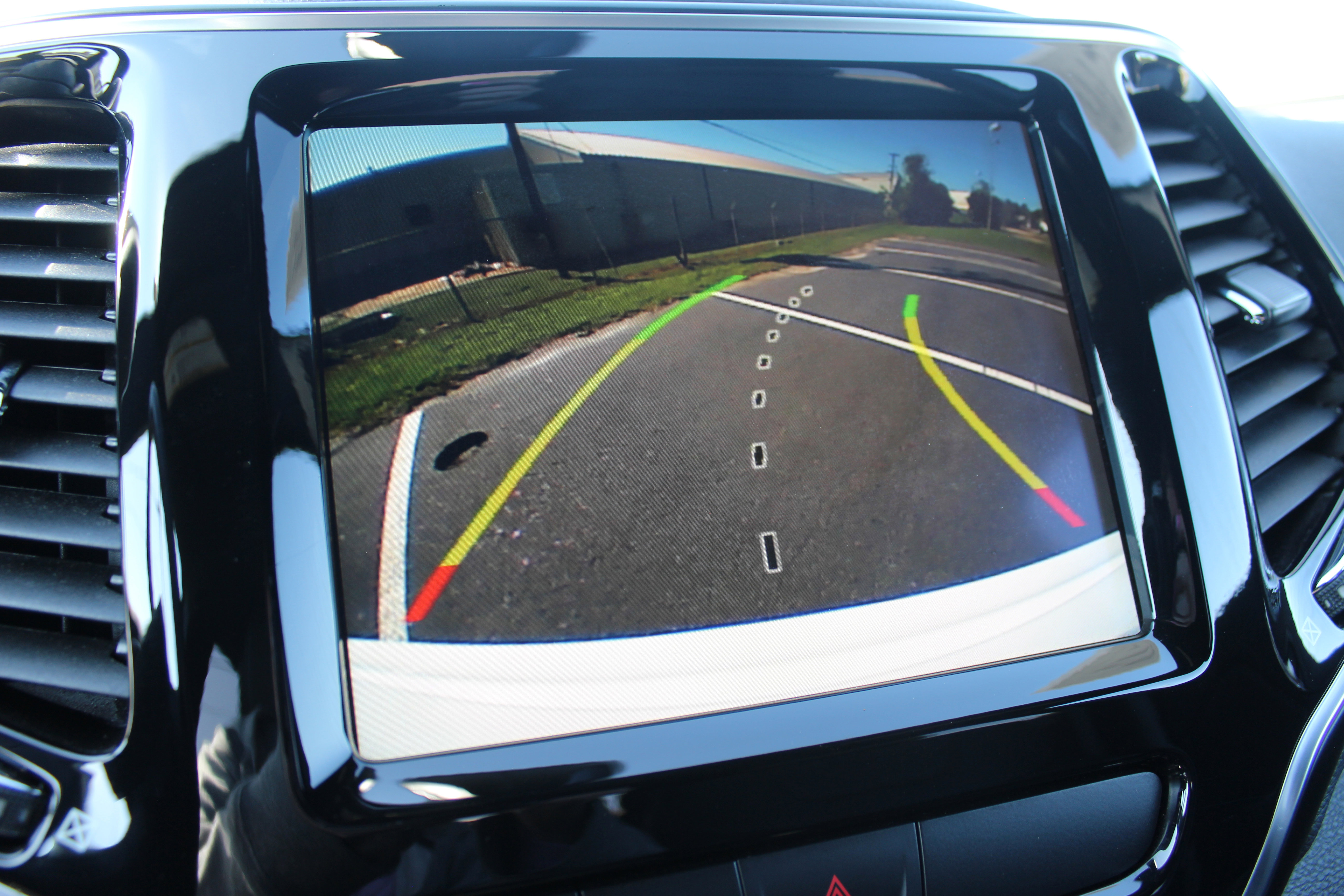 Used 2019 Jeep Cherokee High Altitude image 28