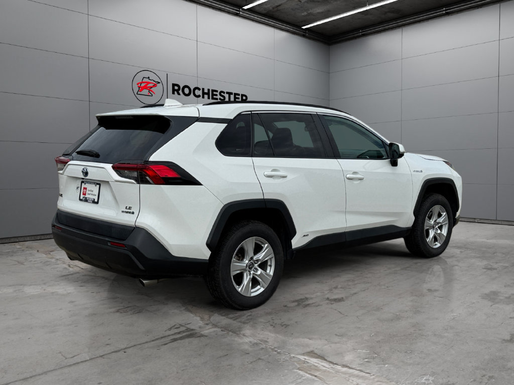 Certified 2019 Toyota RAV4 LE AWD/4WD image 5