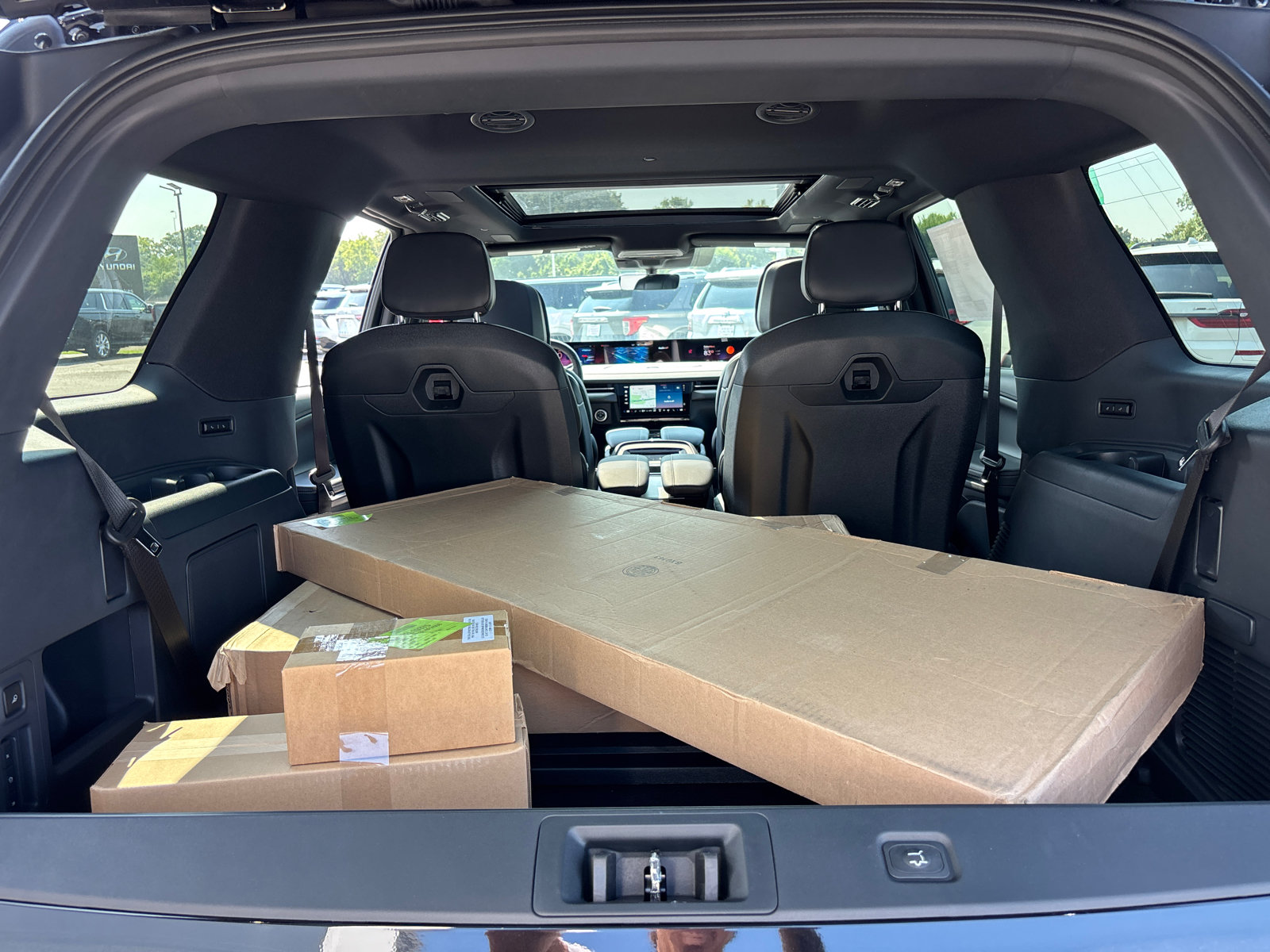 New 2026 Lincoln Navigator Reserve w/ Jet Appearance Package AWD/4WD image 9