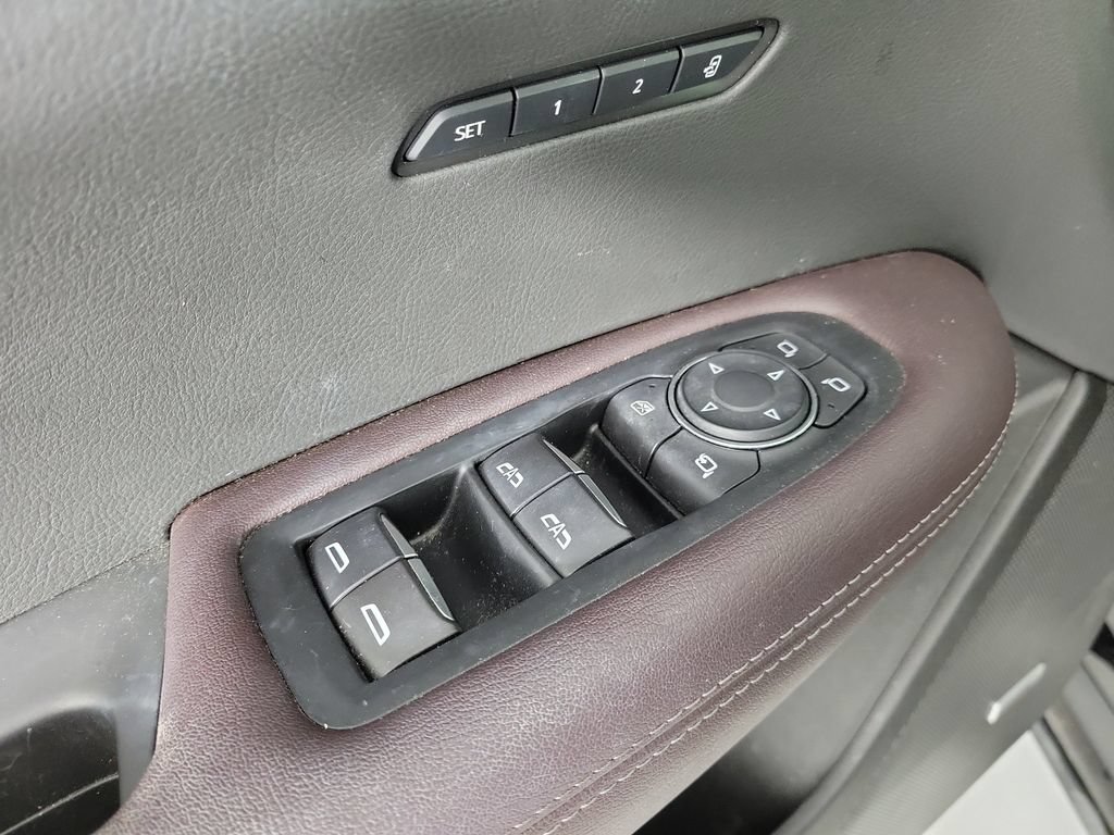 Used 2024 Cadillac XT6 Premium Luxury w/ LPO, Floor Liner Package AWD/4WD image 23