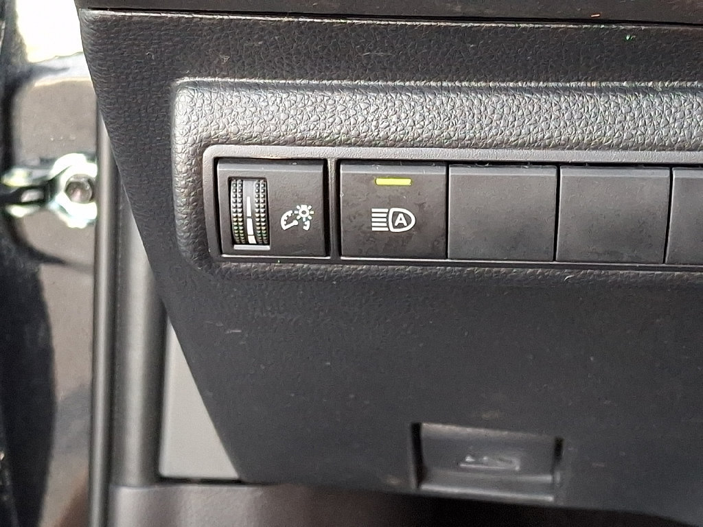 Certified 2025 Toyota Corolla SE w/ Convenience Package FWD image 29