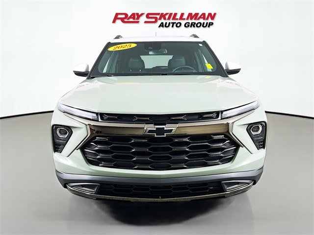 Used 2025 Chevrolet TrailBlazer ACTIV w/ Convenience Package image 2