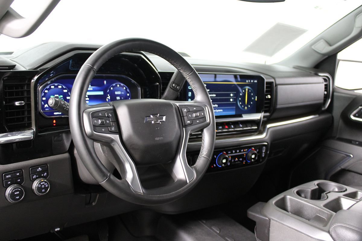 Used 2023 Chevrolet Silverado 1500 LT Trail Boss w/ Protection Package AWD/4WD image 28
