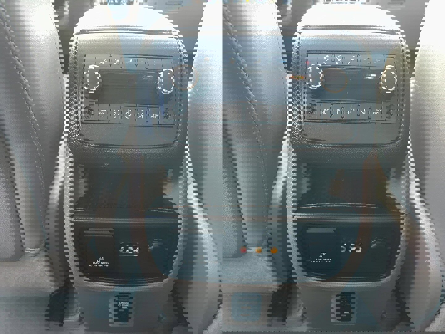 Used 2015 GMC Acadia Denali image 16