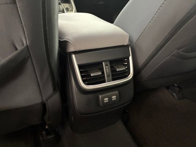 Used 2022 Subaru Outback Premium image 19