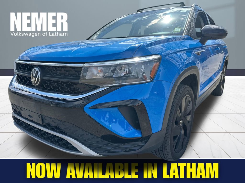Certified 2023 Volkswagen Taos SE w/ Panoramic Sunroof Package image 1