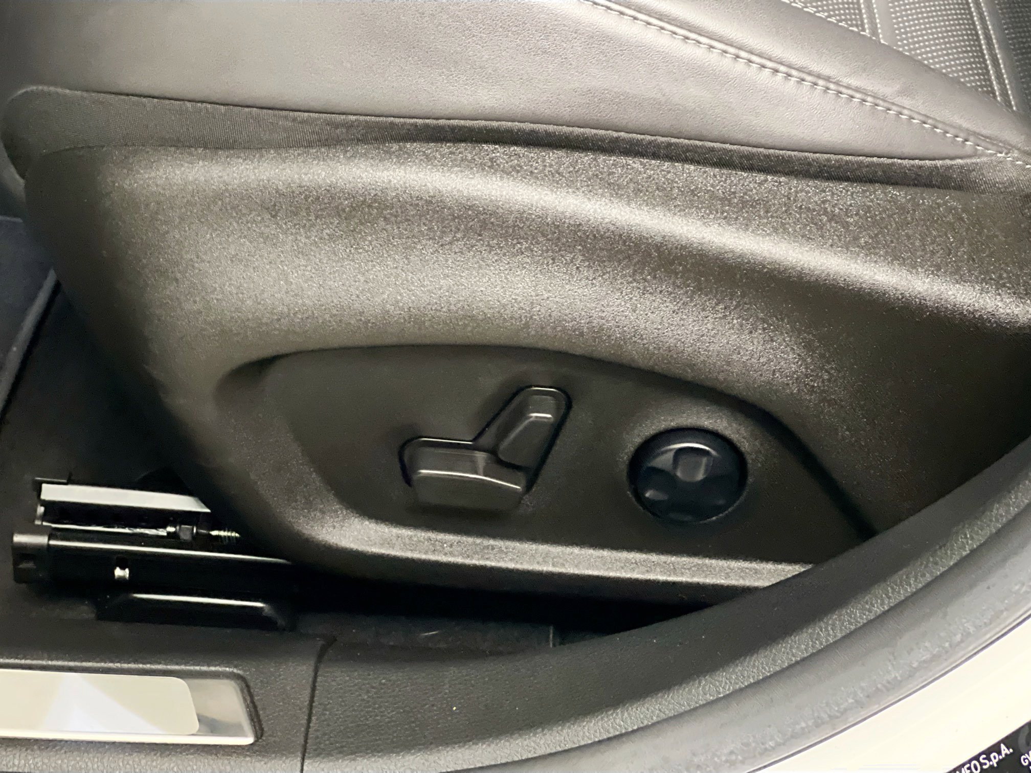 Used 2024 Alfa Romeo Tonale Veloce image 15