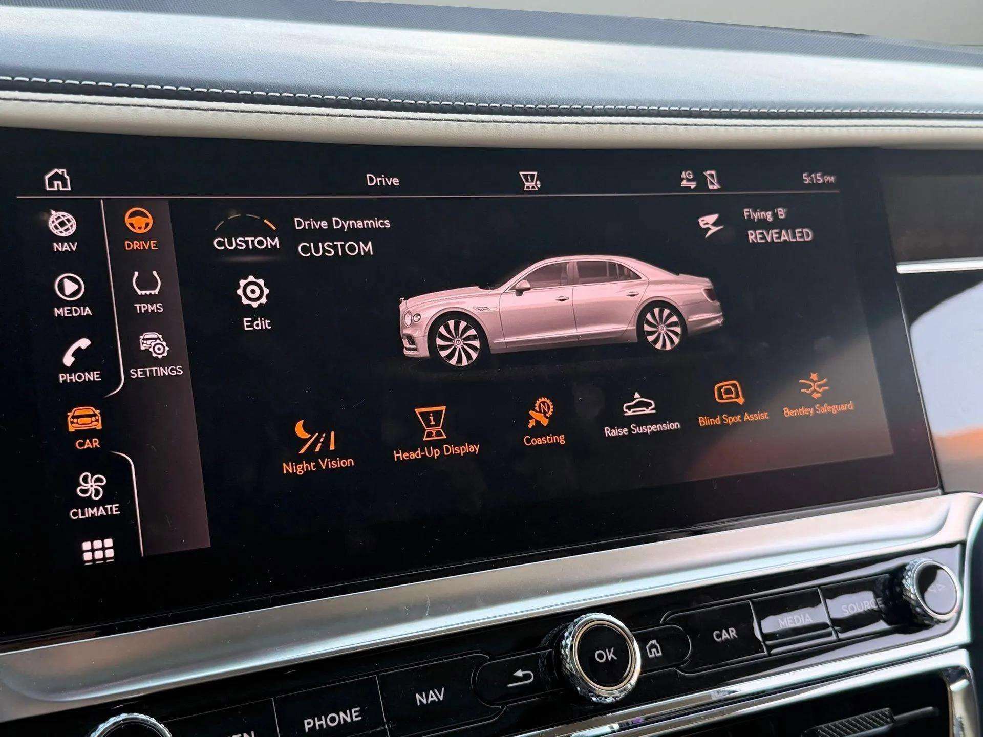 Used 2024 Bentley Flying Spur V8 image 23