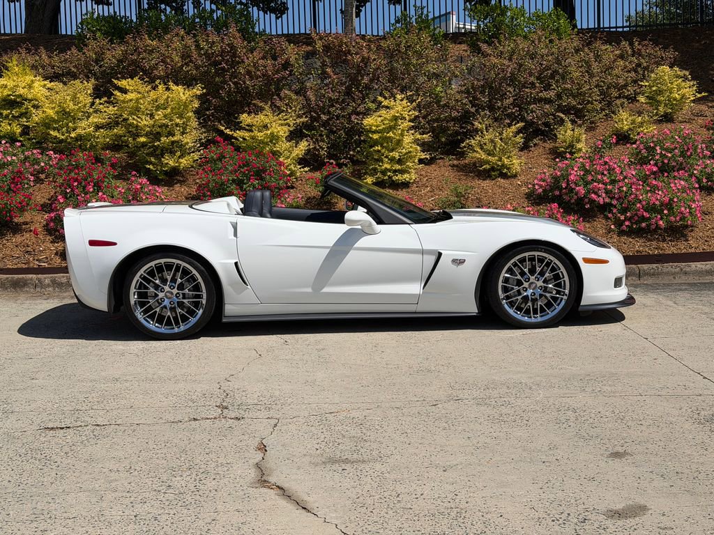Used 2013 Chevrolet Corvette 427 w/ 1SC Preferred Equipment Group RWD image 2