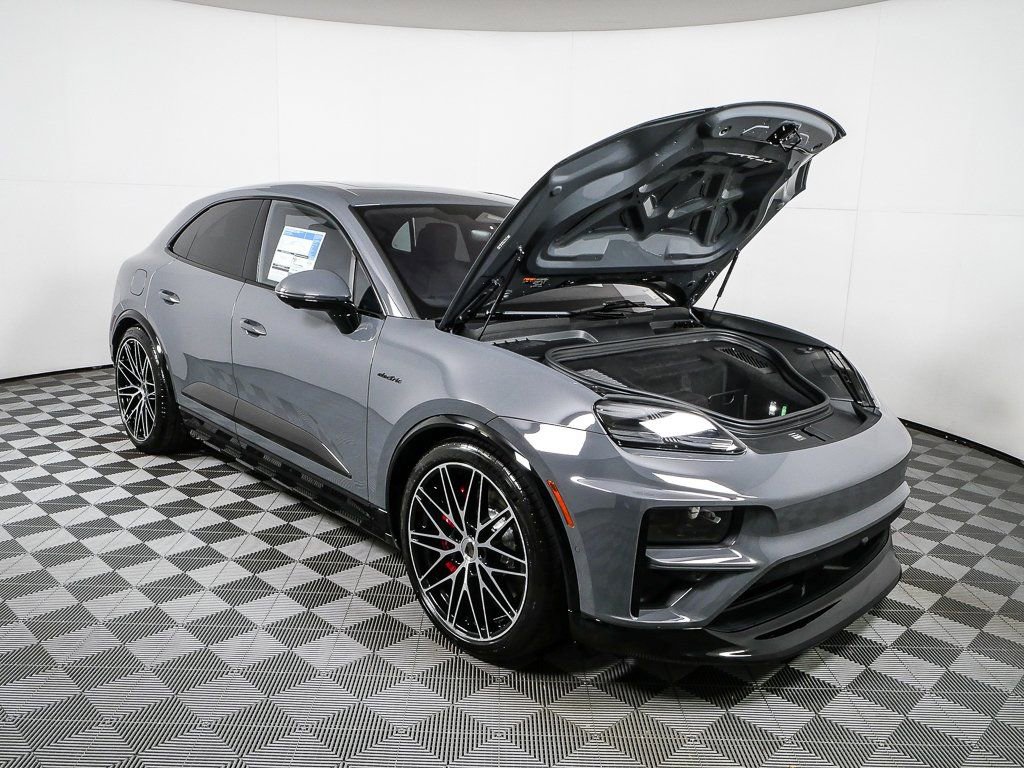 Used 2025 Porsche Macan Turbo Electric image 37
