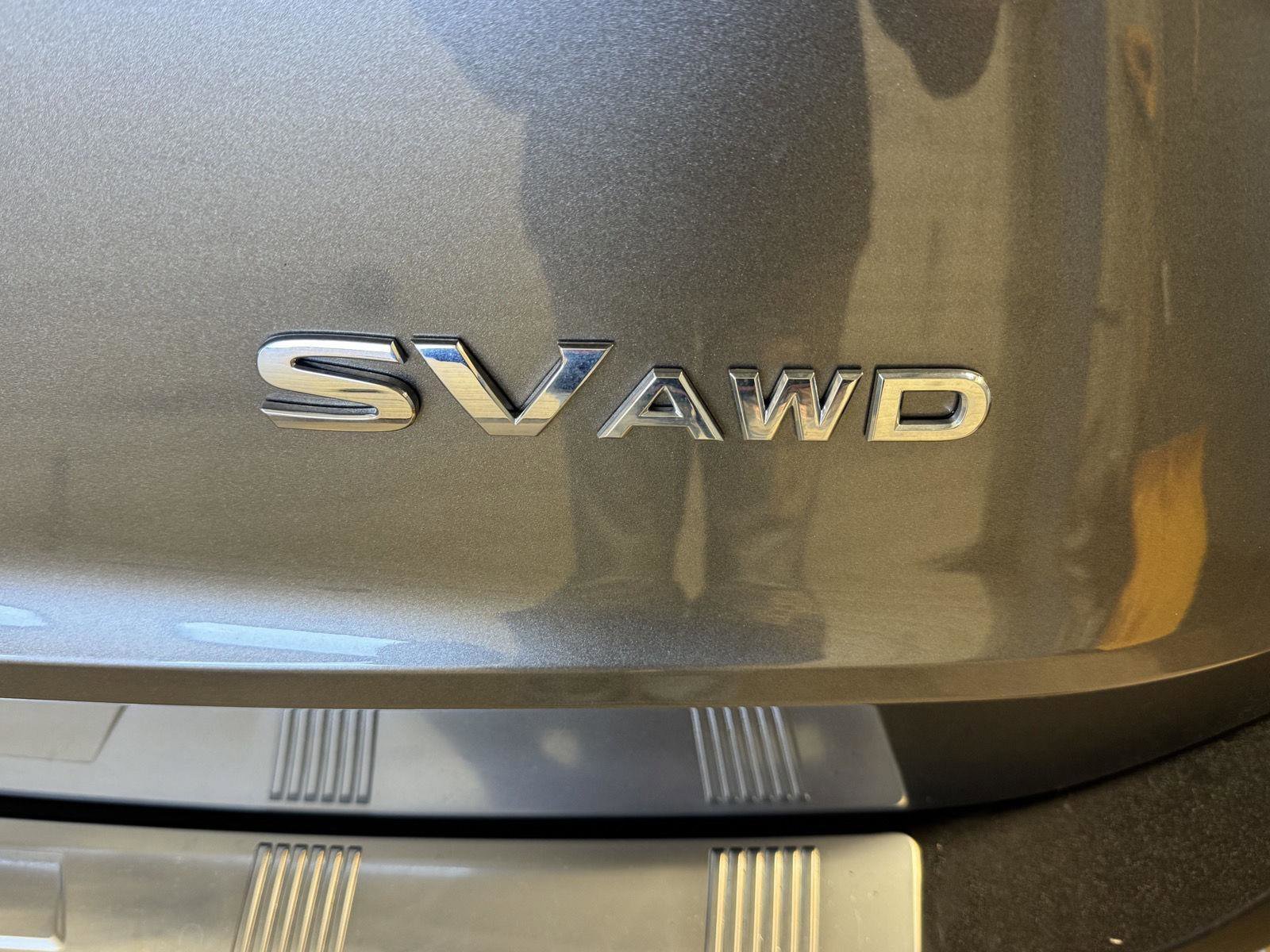 Used 2023 Nissan Rogue SV image 10