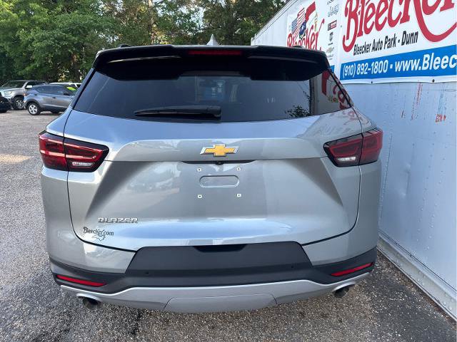 Used 2024 Chevrolet Blazer LT w/ Convenience Package FWD image 10
