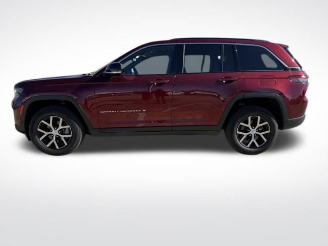 Used 2024 Jeep Grand Cherokee Limited image 5