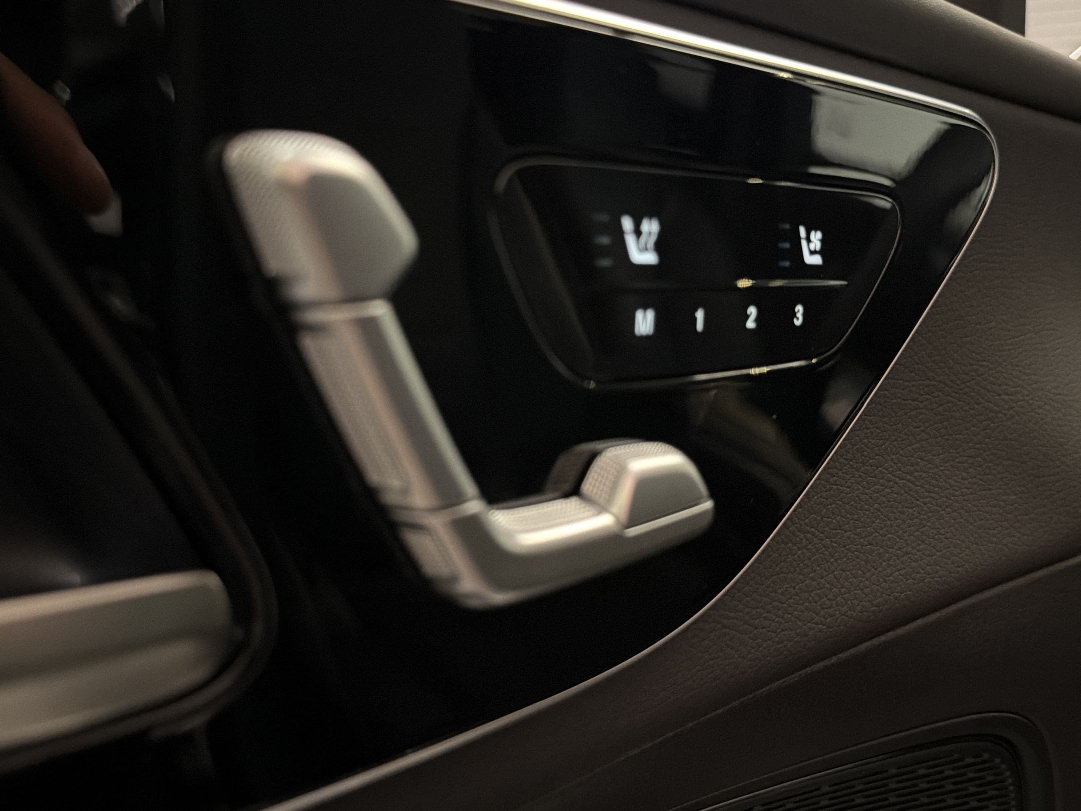 Certified 2026 Mercedes-Benz GLC 300 image 19