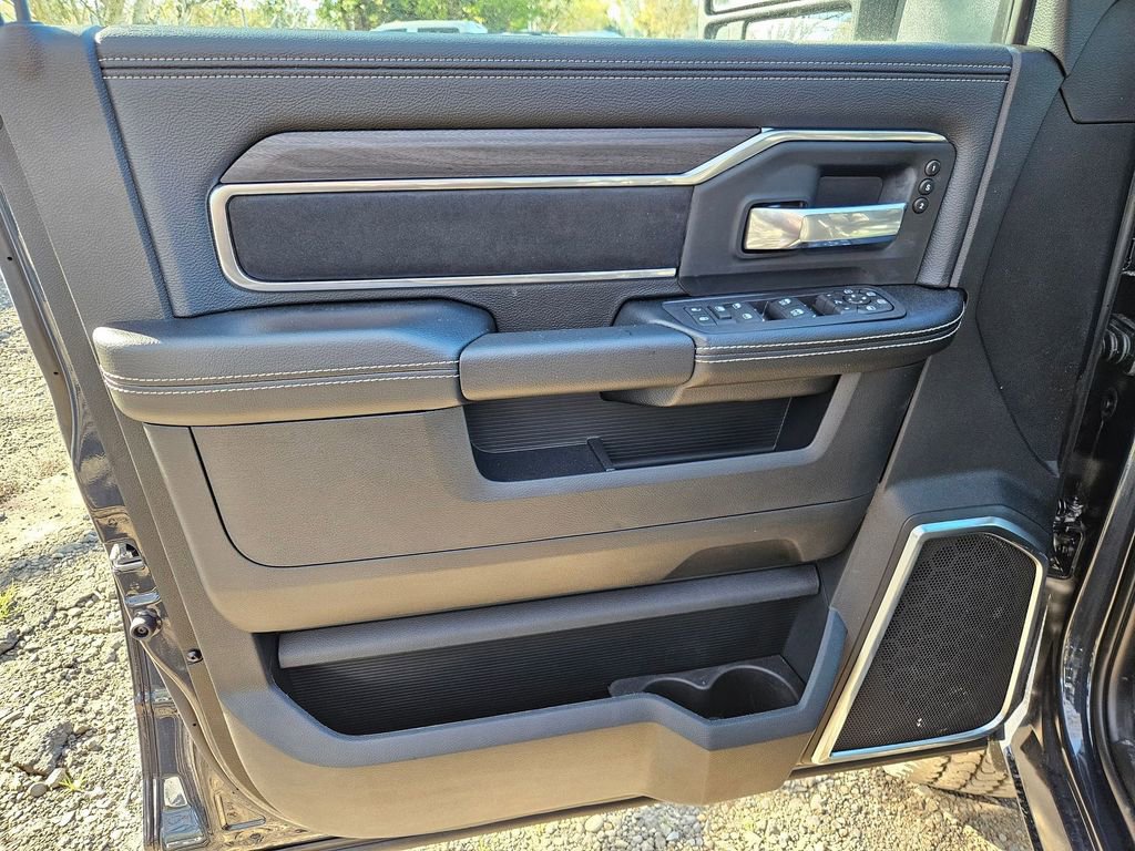 New 2026 RAM 2500 Laramie w/ Night Edition AWD/4WD image 11