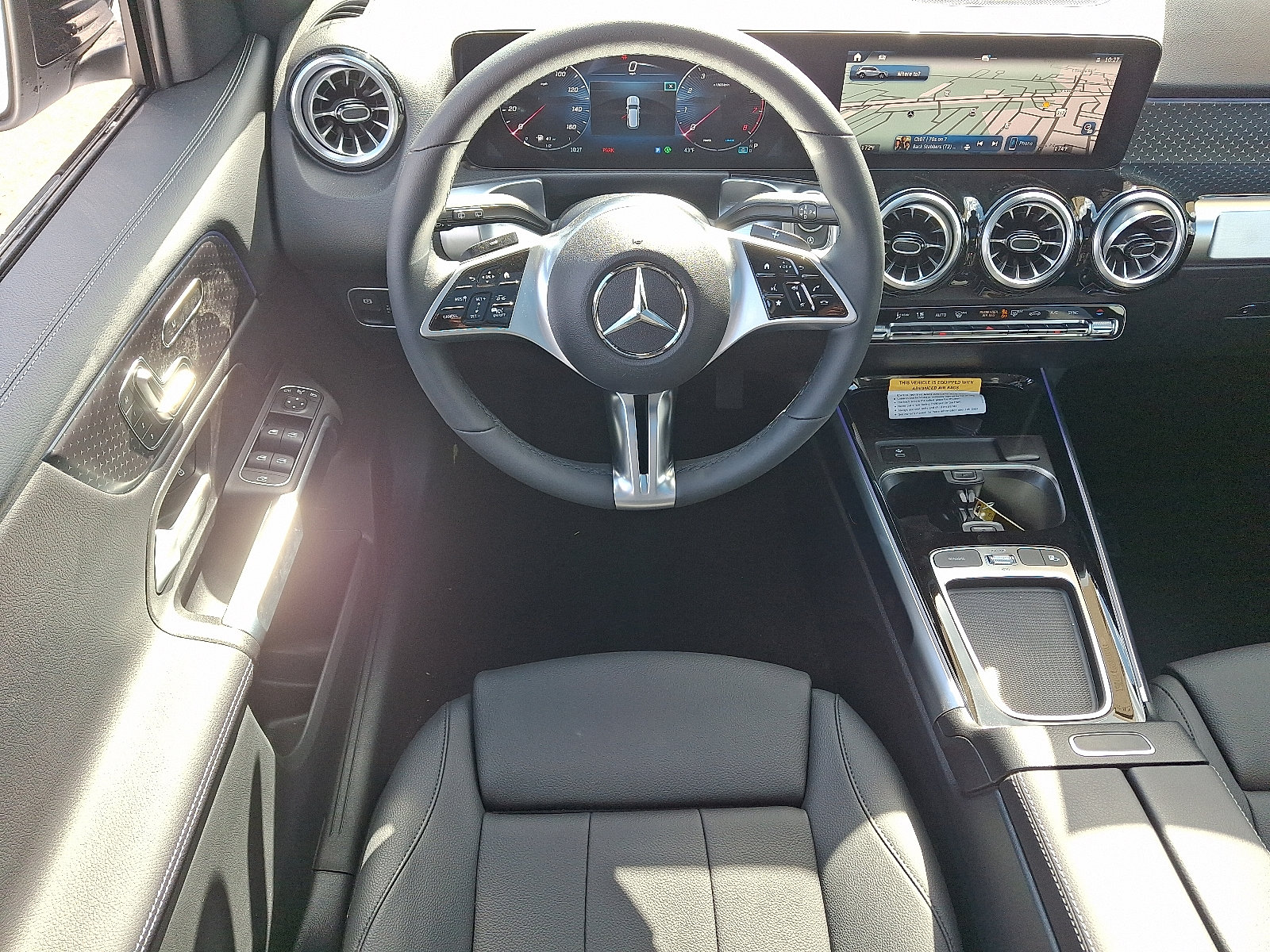 New 2026 Mercedes-Benz GLB 250 4MATIC image 9