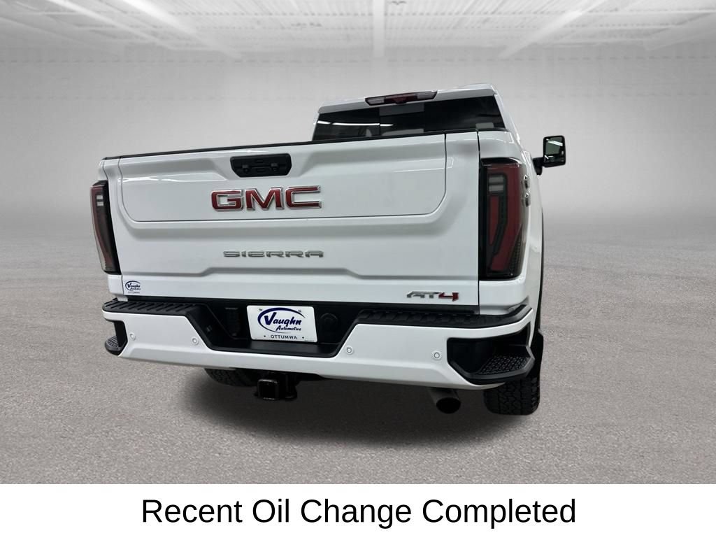 Used 2025 GMC Sierra 2500 AT4 w/ AT4 Premium Plus Package AWD/4WD image 12