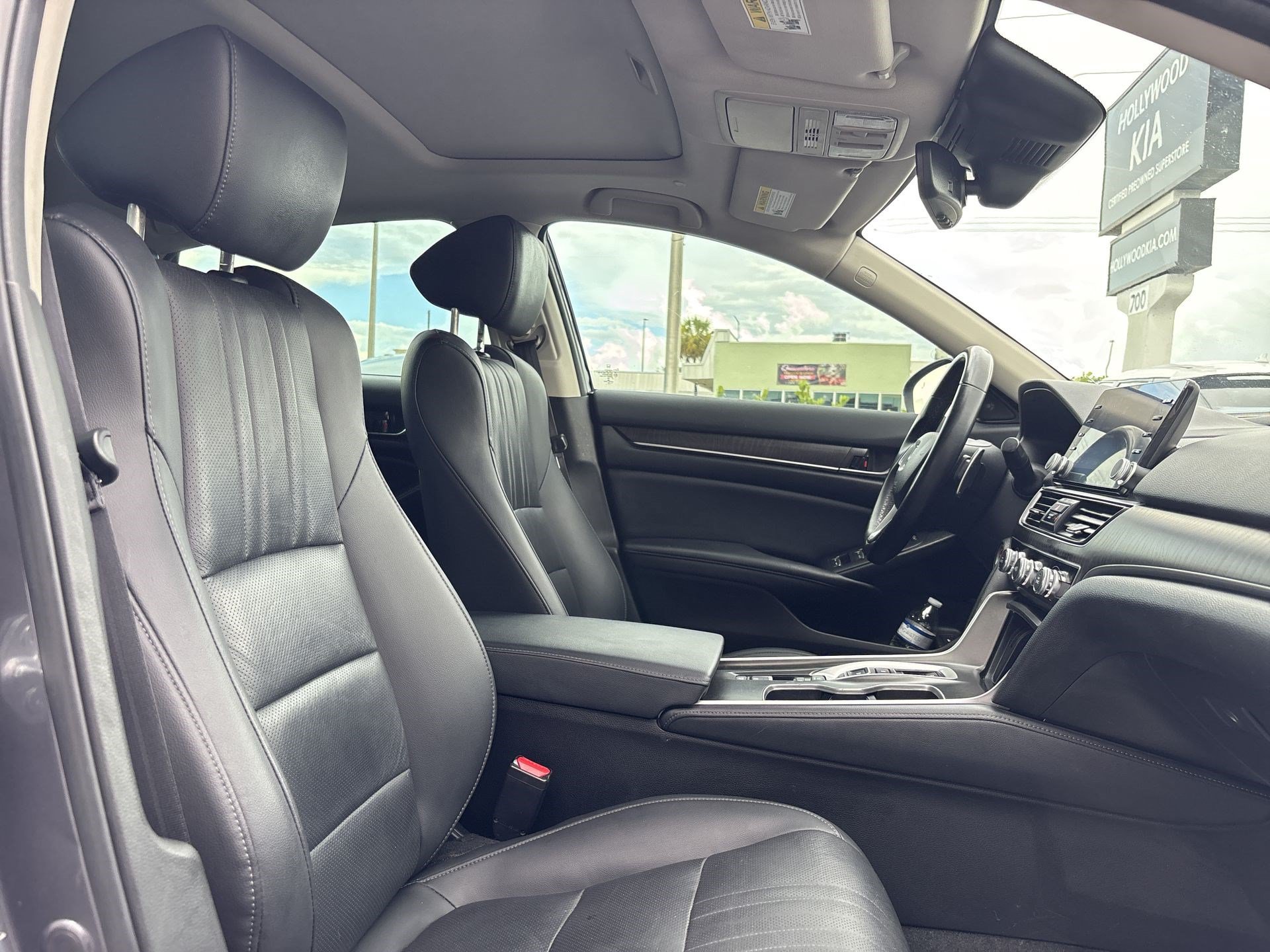 Used 2022 Honda Accord EX-L image 23