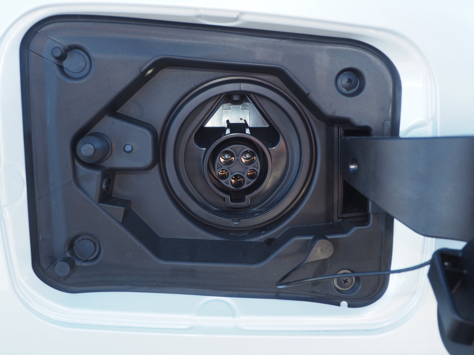 New 2025 Toyota RAV4 XSE w/ Weather Package image 24