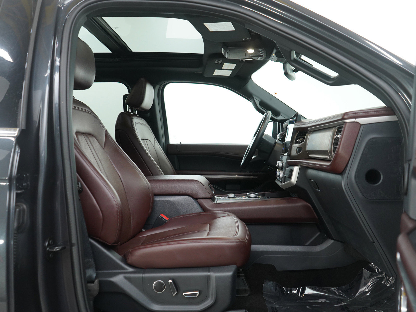 Used 2023 Ford Expedition Max Limited image 11