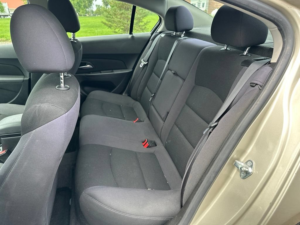 Used 2014 Chevrolet Cruze LT FWD image 13