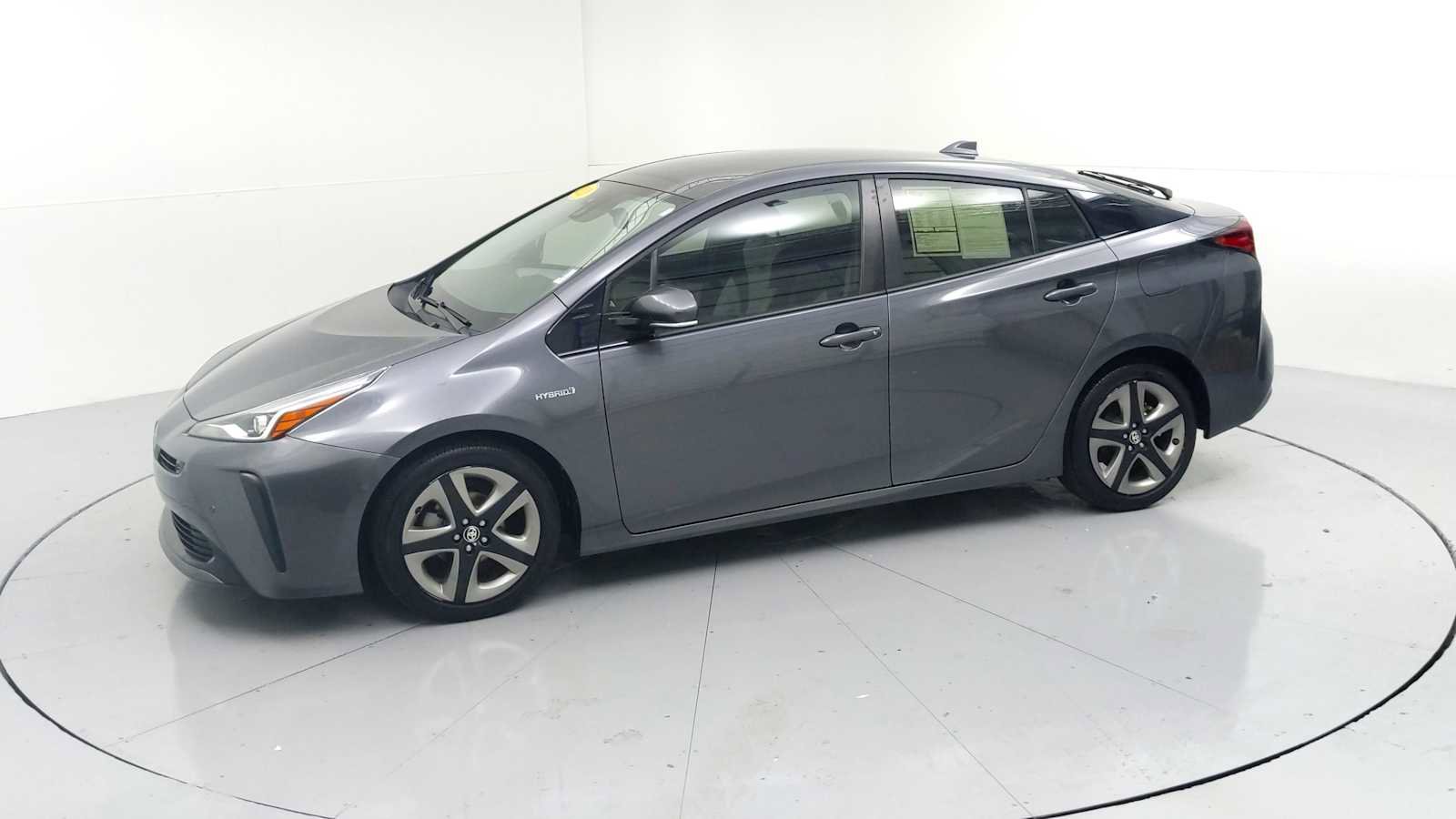 Used 2020 Toyota Prius XLE image 5