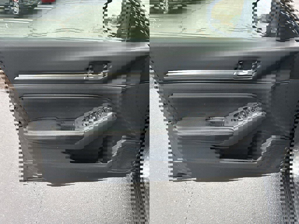 Used 2022 Nissan Altima 2.5 SV image 3