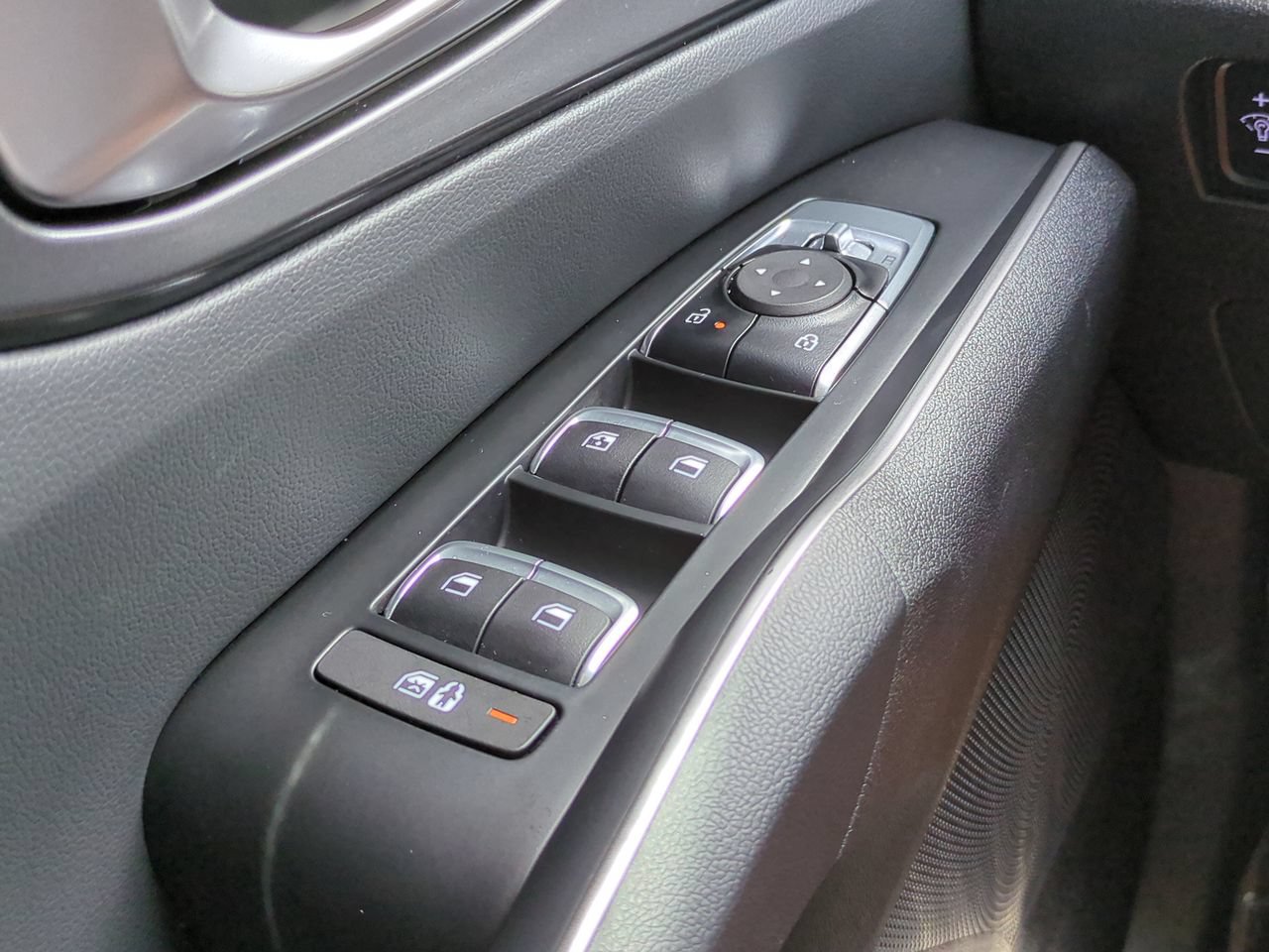 Certified 2026 Kia Sorento LX FWD image 22