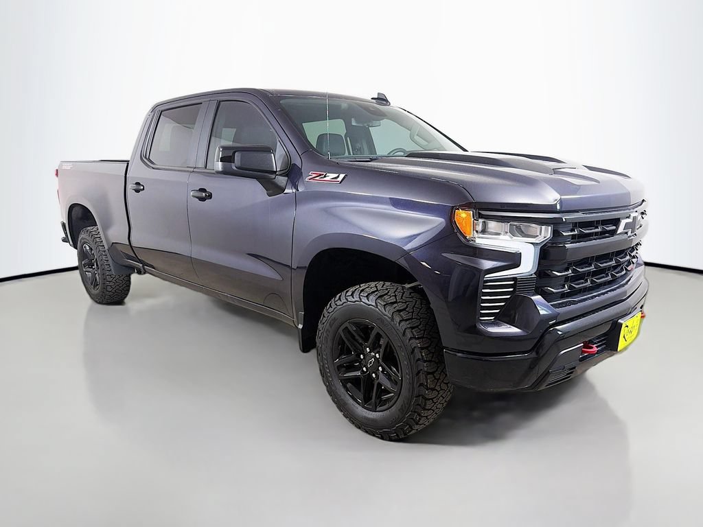 Used 2024 Chevrolet Silverado 1500 LT Trail Boss w/ Convenience Package II AWD/4WD image 4