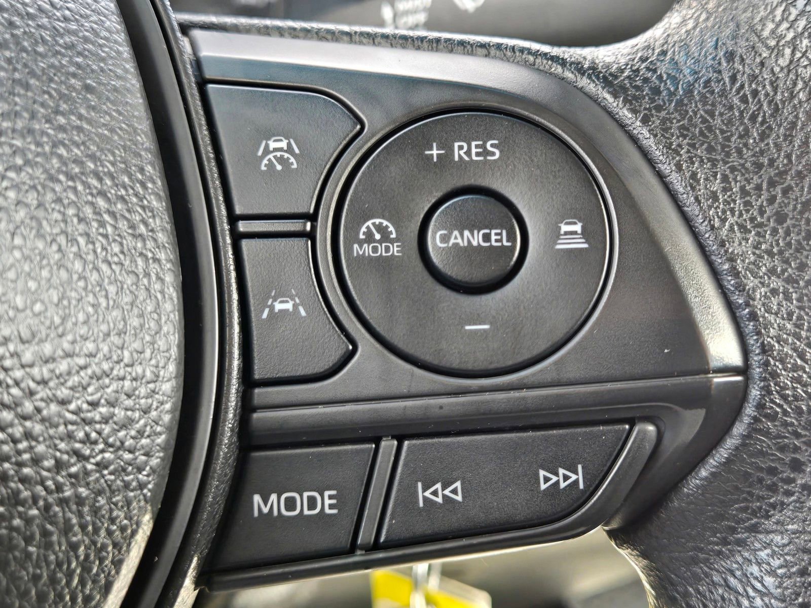 Used 2024 Toyota Corolla LE FWD image 26