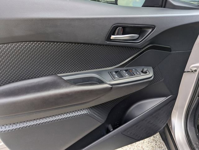 Used 2019 Toyota C-HR LE image 17