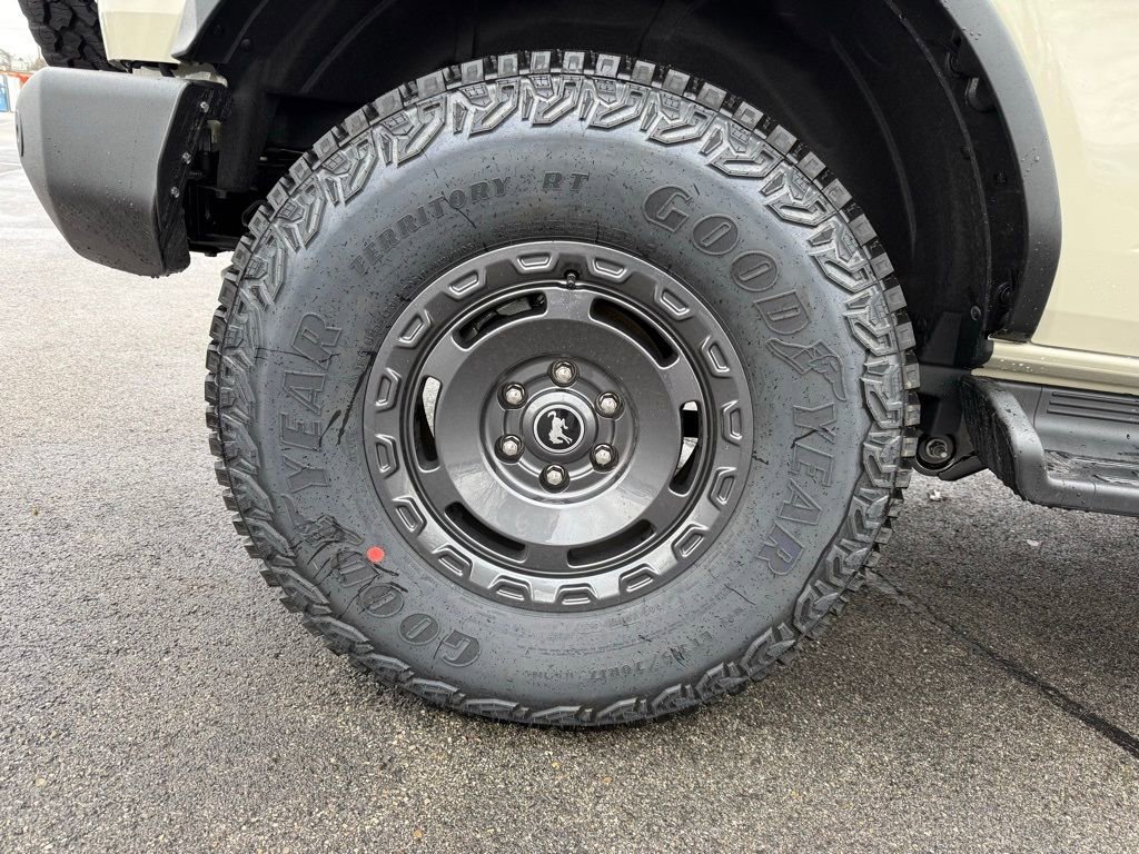 New 2025 Ford Bronco Outer Banks w/ Sasquatch Package image 13