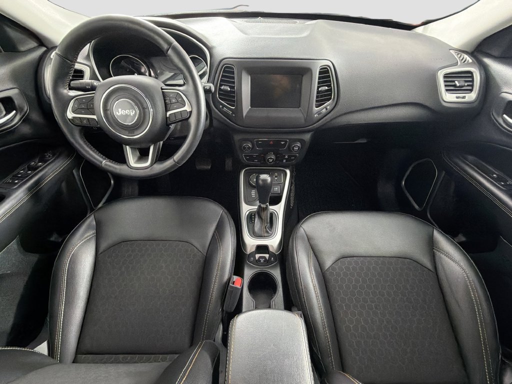 Used 2018 Jeep Compass Latitude w/ Popular Equipment Group AWD/4WD image 17