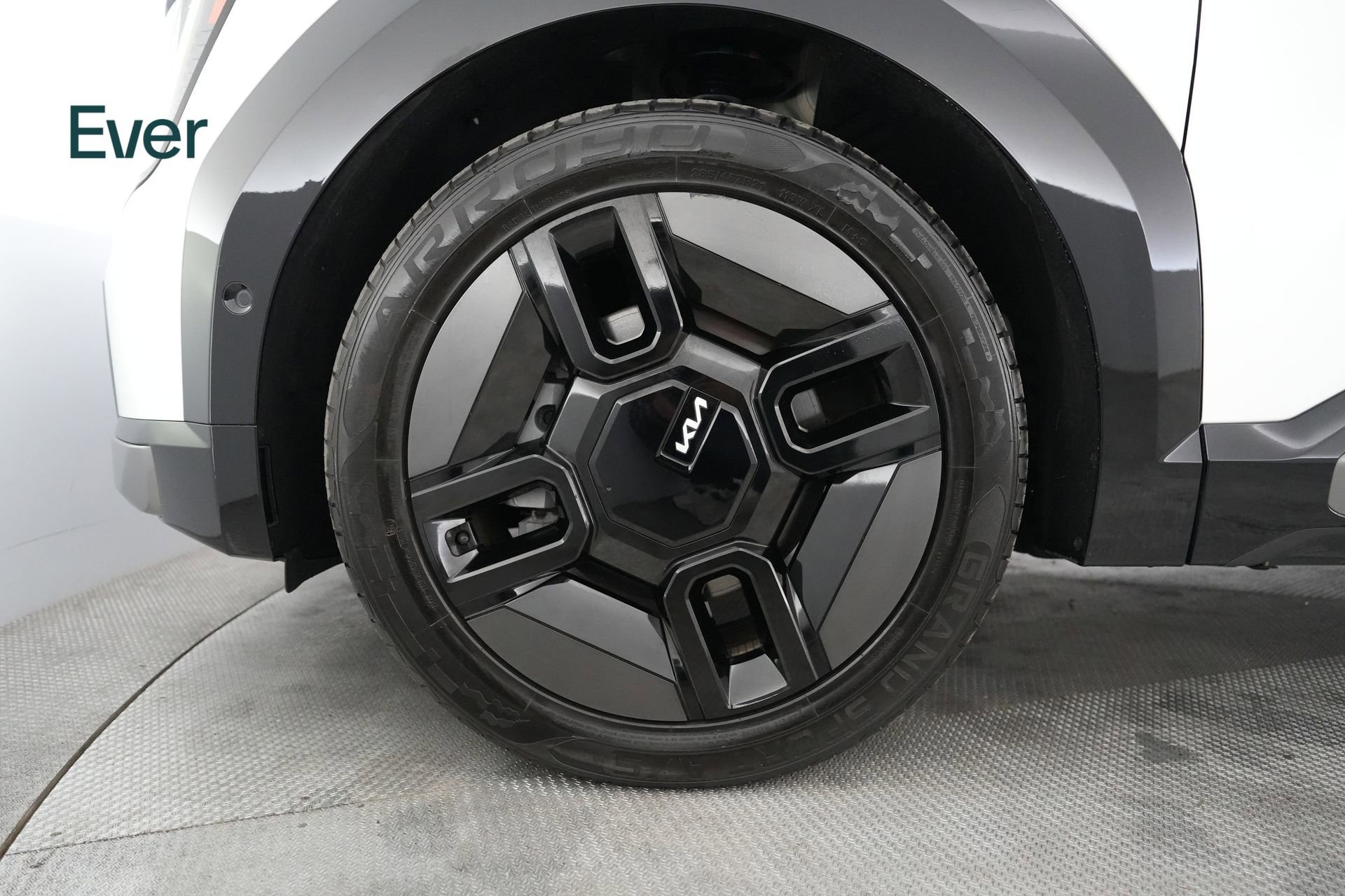 Used 2024 Kia EV9 GT-Line image 18