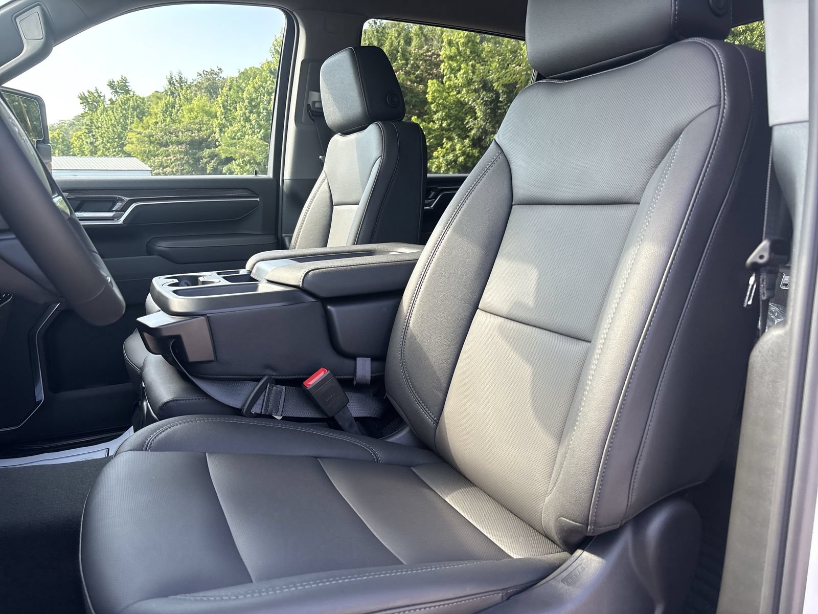 New 2026 Chevrolet Silverado 2500 LTZ AWD/4WD image 11