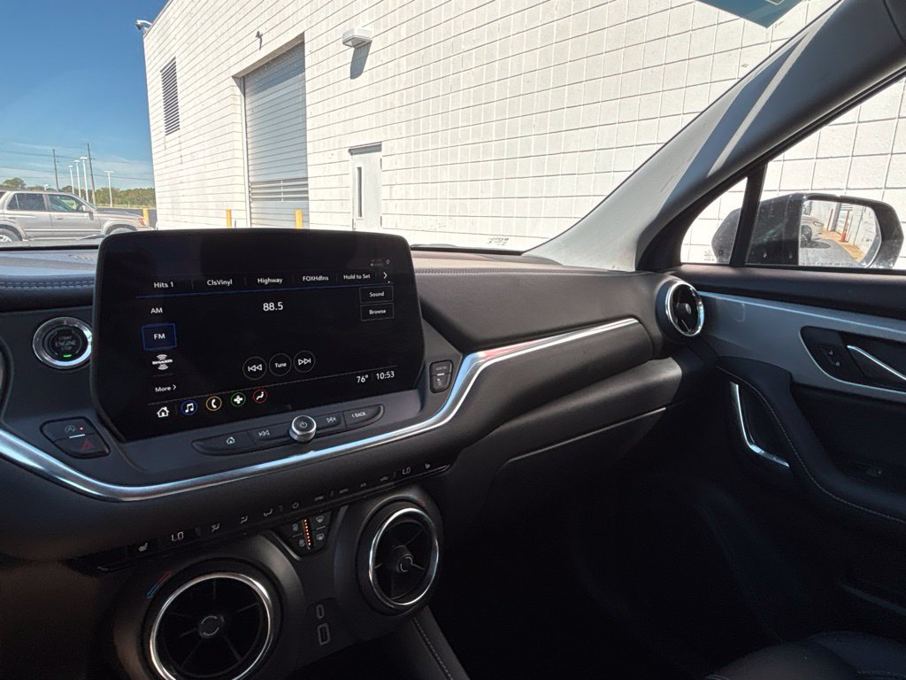 Used 2024 Chevrolet Blazer LT FWD image 16