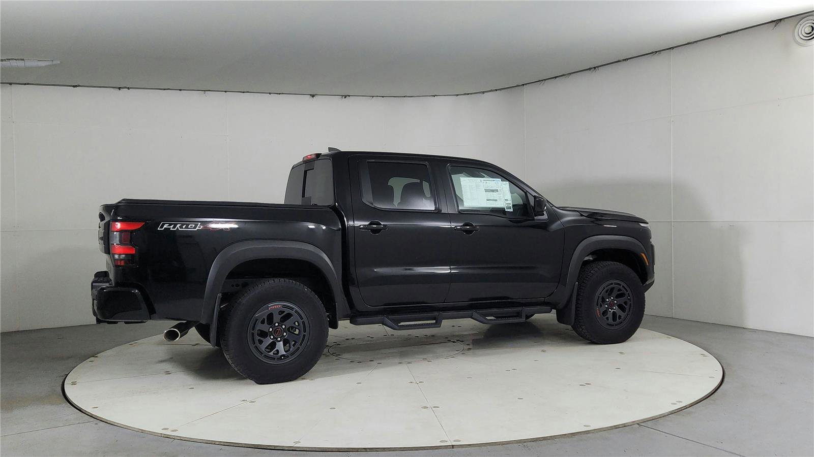 New 2025 Nissan Frontier PRO-4X image 7