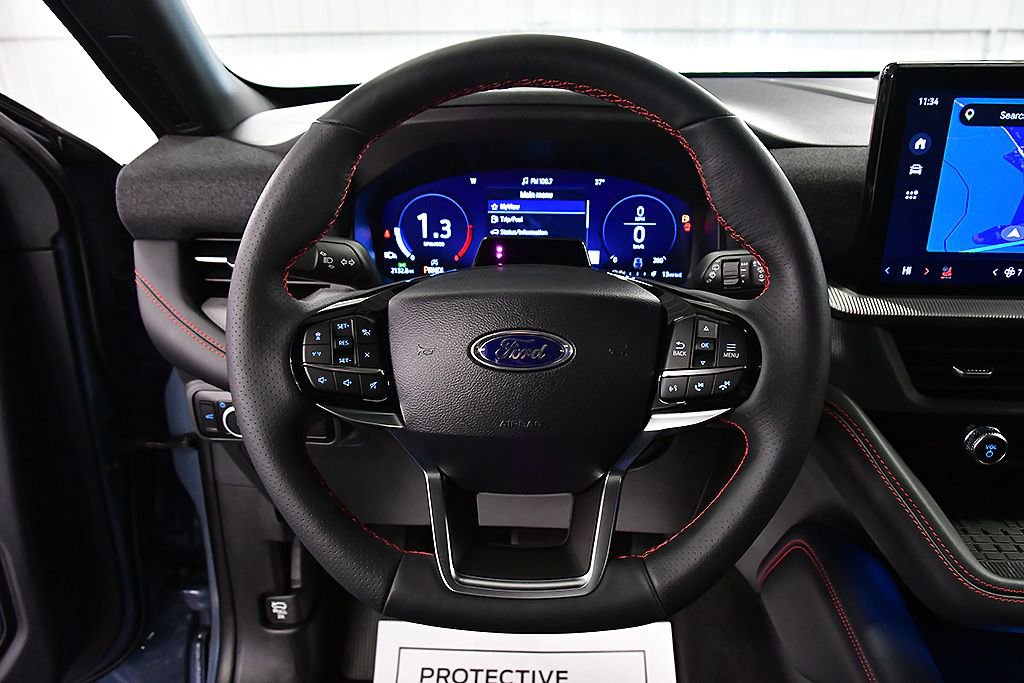 Used 2025 Ford Explorer ST-Line w/ Premium Package image 18