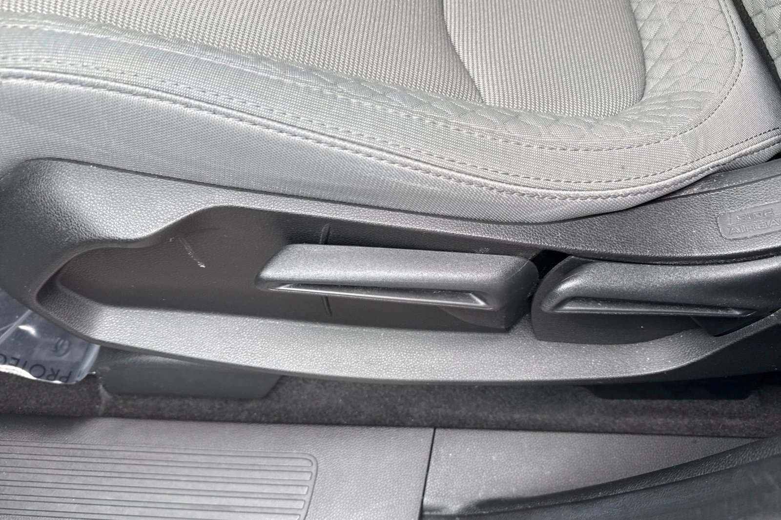 Certified 2023 Honda Pilot LX image 13