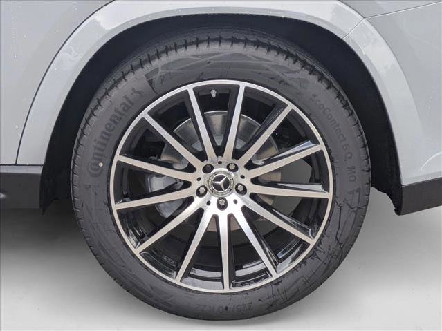 New 2026 Mercedes-Benz GLS 580 4MATIC image 15