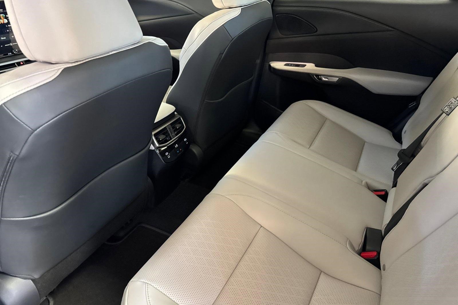New 2026 Lexus RX 350h AWD/4WD image 22