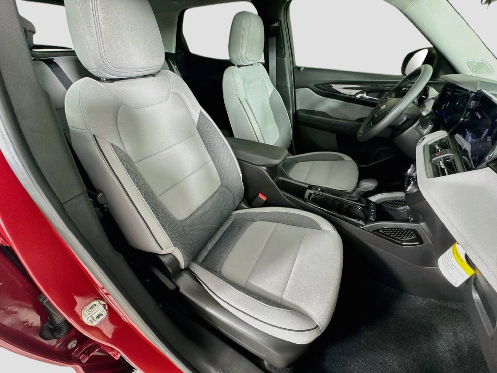 New 2026 Chevrolet TrailBlazer LS w/ LS Convenience Package FWD image 28