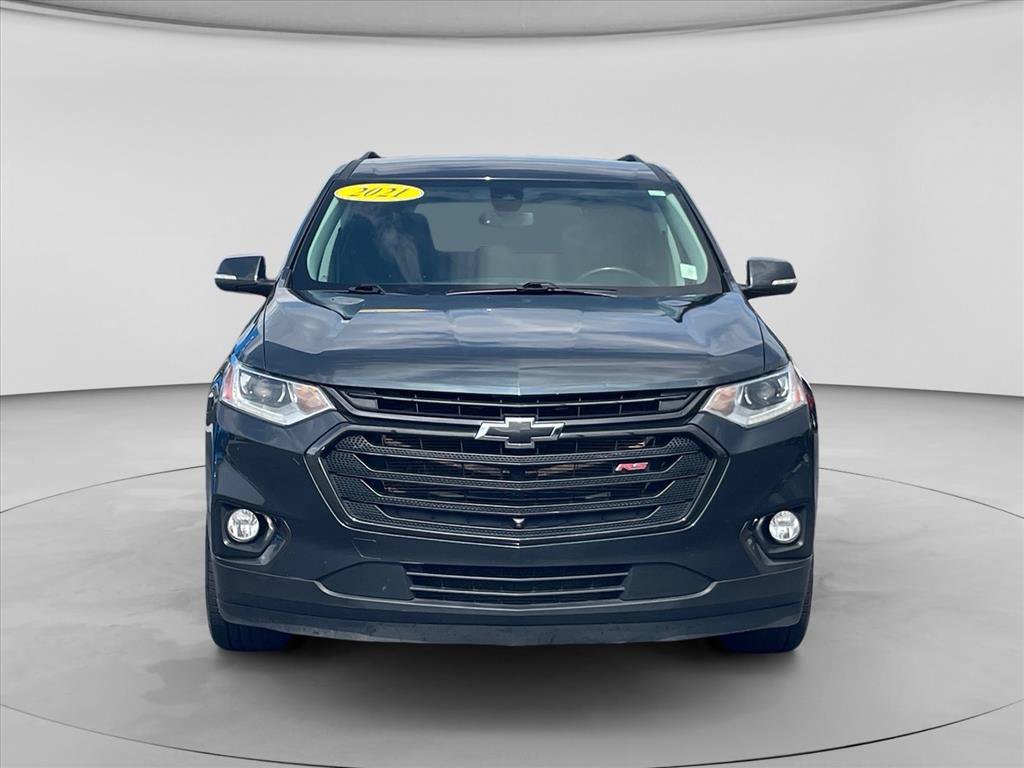 Used 2021 Chevrolet Traverse RS FWD image 2