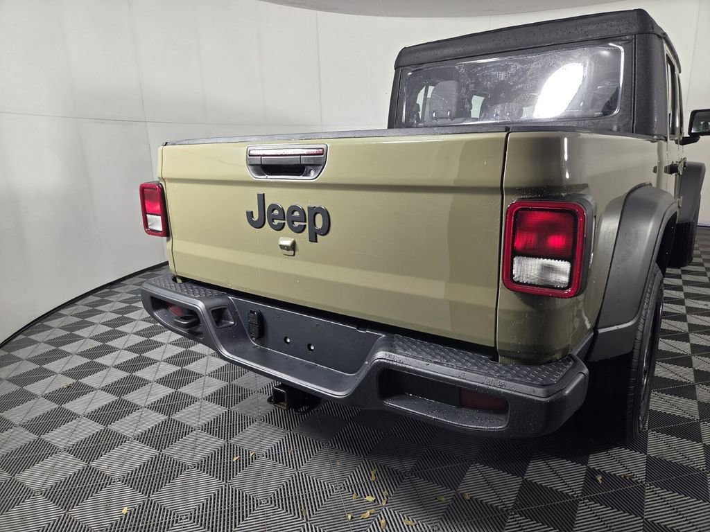 Certified 2025 Jeep Gladiator Sport AWD/4WD image 7